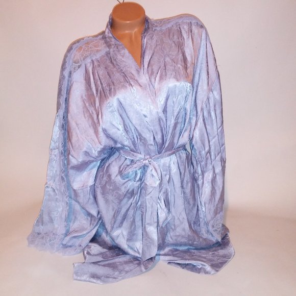 Victoria Secret Sleepwear Lingerie Robe Kimono Floral Blue Lace Trim Luxe Collec - Picture 2 of 12